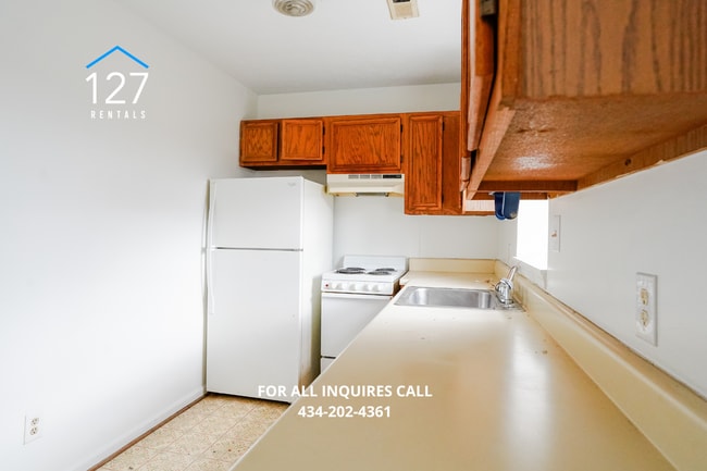 Photo - Spacious & Convenient 2-Bedroom Apartment in Lynchburg, VA – Prime Location!