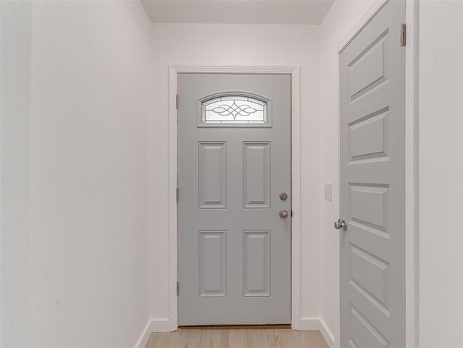Photo - 1305 Apollo Rd