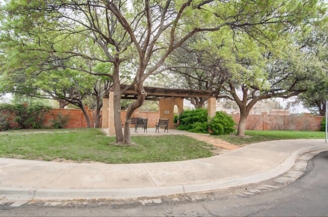 Photo - 306 Vale Ave