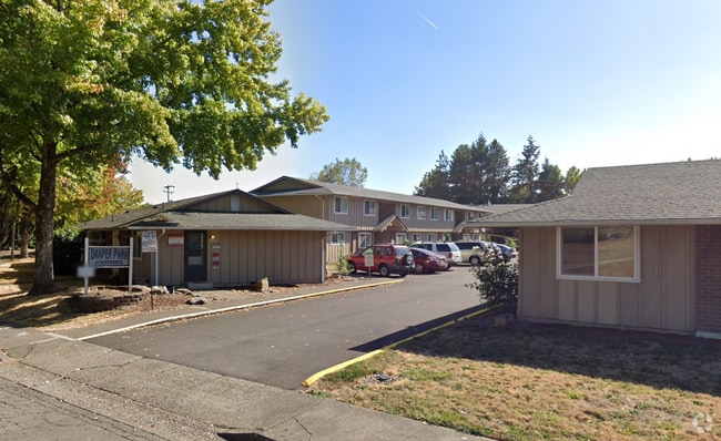Building Photo - (905) Draper Arms Apartments - 2 Bedroom /... Unit 730-1