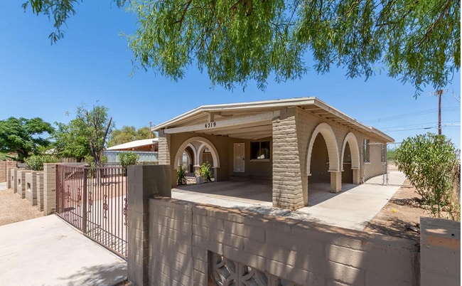 Photo - 4319 S 15th Ave