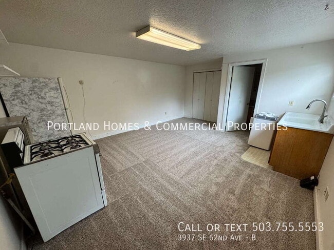 Photo - 3937 SE 62nd Ave Unidad B