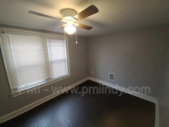 Building Photo - 2407 E 16th St Rental