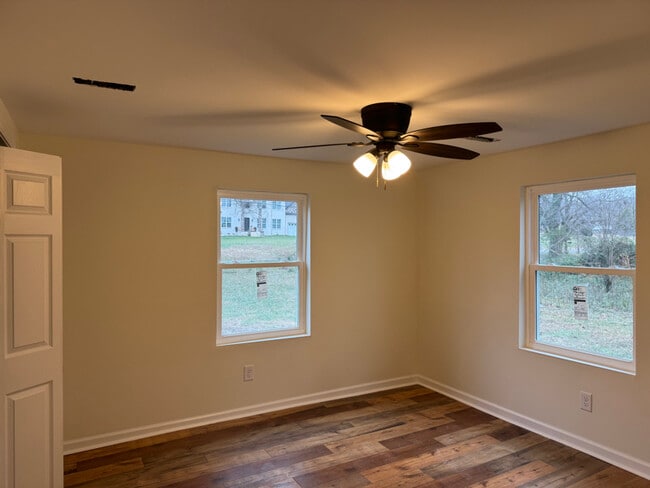 Photo - 330 Fountainhead Rd