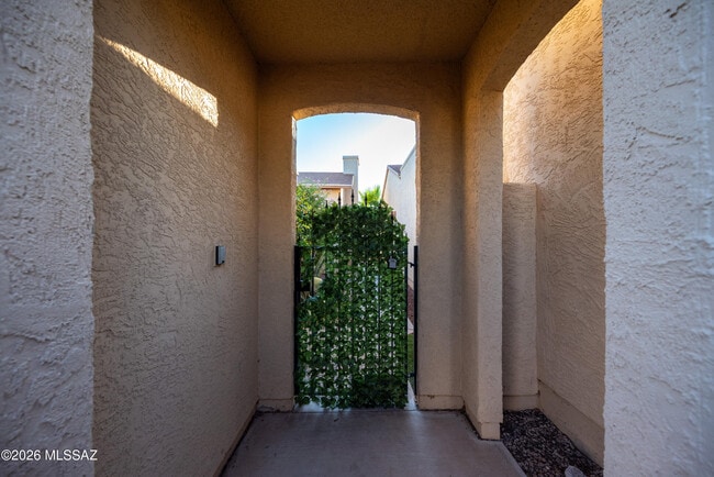 3346 W Starfall Pl