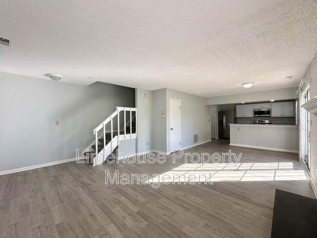 Photo - 4567 Genoa Cir