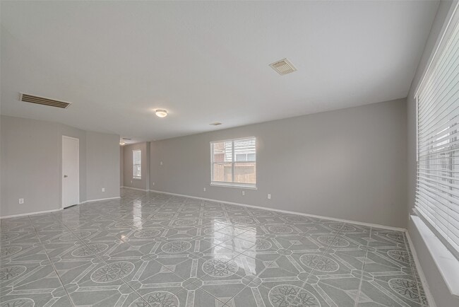 Building Photo - 9926 Myrtle Field Ln