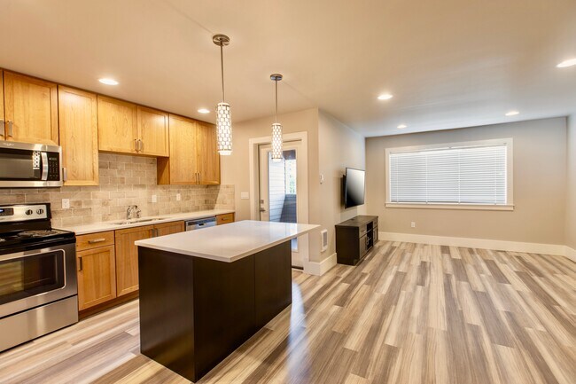 Photo - 1933 Grant NW Ave Unit 109