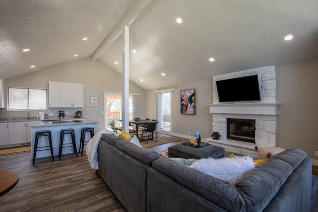 Photo - 2196 Karalee Way Unidad ID1249824P