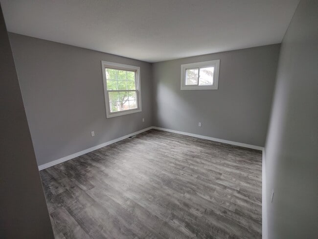 Photo - Allison Park - 2 BR Duplex, Garage/Driveway, AC!