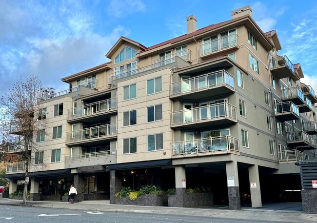 Park Place Condominiums ~ Downtown Bellevue - Park Place Condominiums ~ Downtown Bellevue