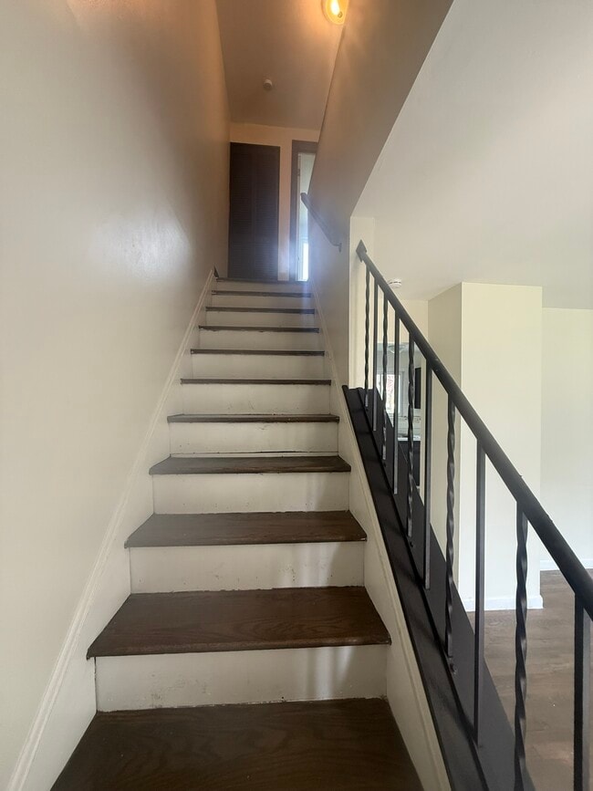 Photo - 200 N Christine Cir