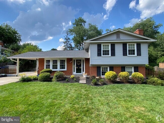 Building Photo - 8812 Higdon Dr Rental