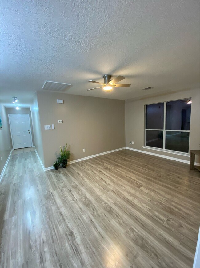 Photo - 8825 E Buffalo Cir