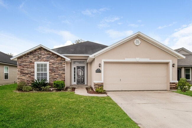 Building Photo - 12099 Hayden Lakes Cir