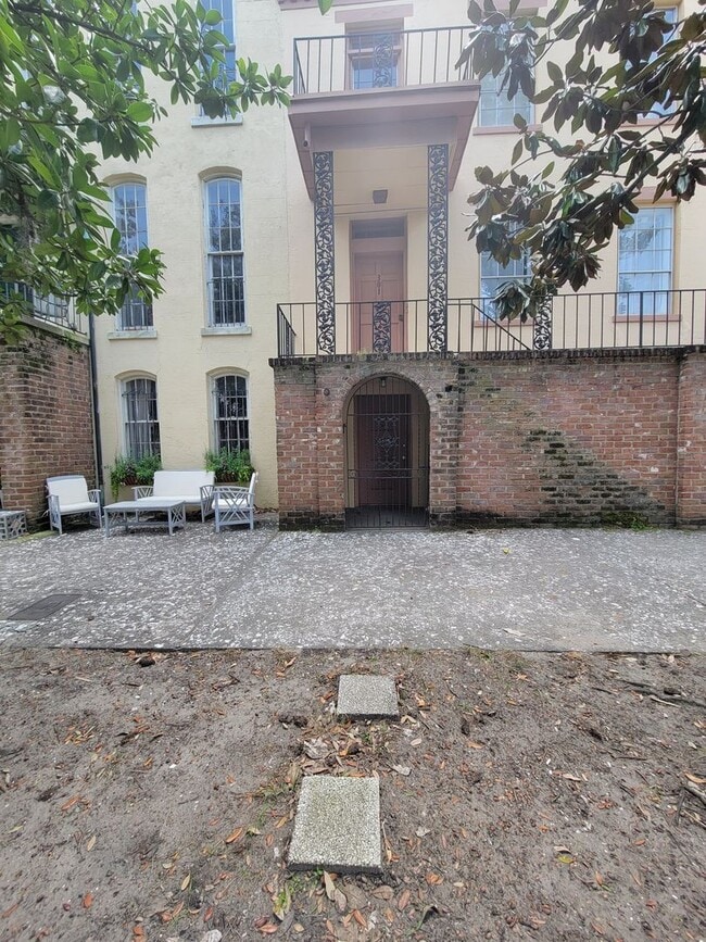 Photo - 301 E Liberty Unit A