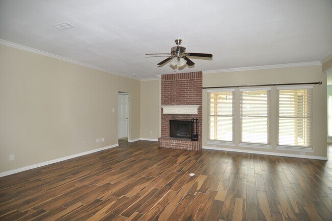 Photo - 1126 Fawn Meadow Trail