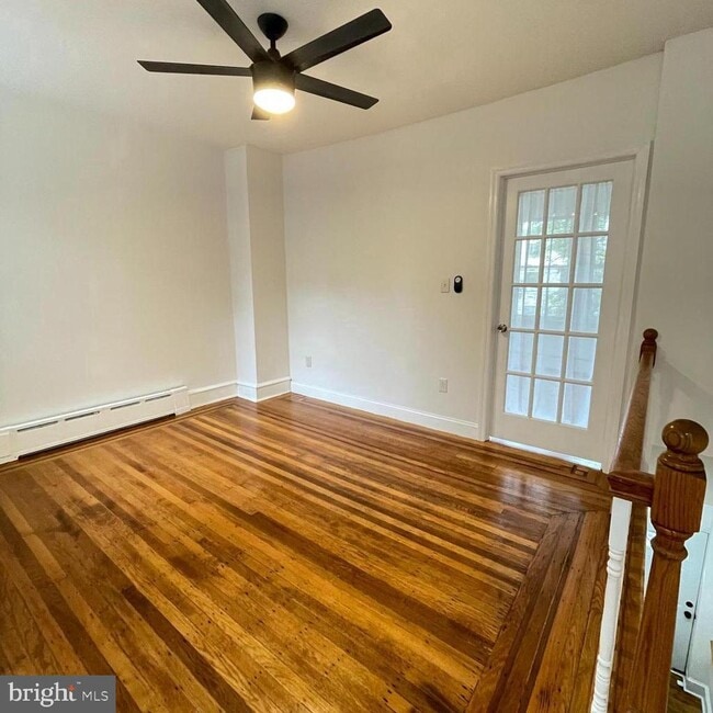Photo - 641 Bainbridge St