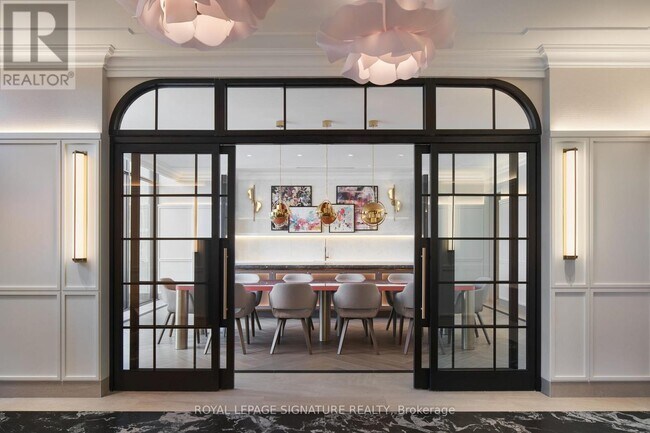 Photo - 30 Inn On The Pk Dr Unité 409