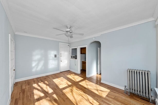 Photo - 4614 N Paulina St