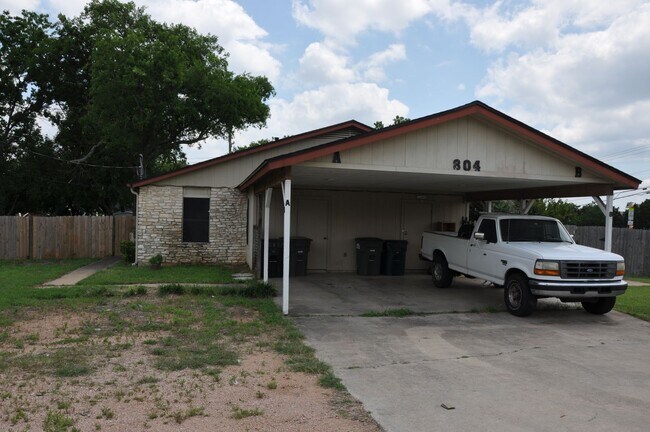 Photo - 3 Bedroom 2 Bath Duplex in Heart of Leander