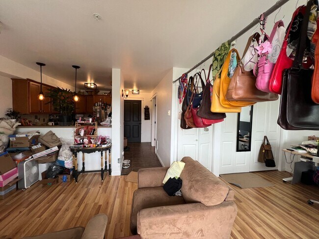 Photo - Spacious Studio Condo close to WWU