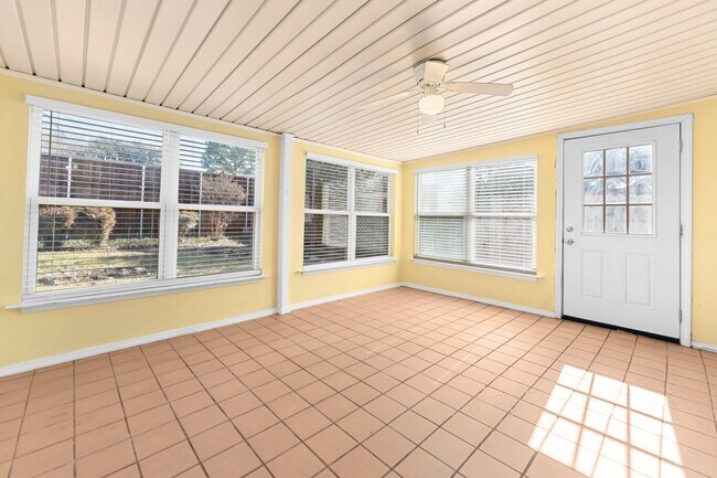 Photo - 5309 Lansingford Trail