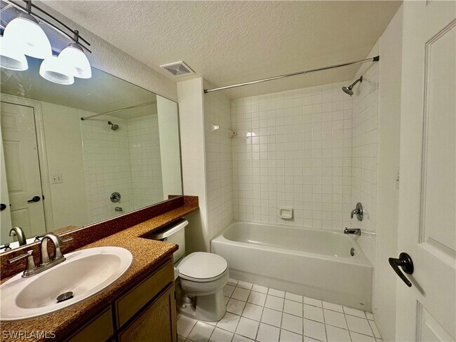 Photo - 4700 St Croix Ln Unit 335