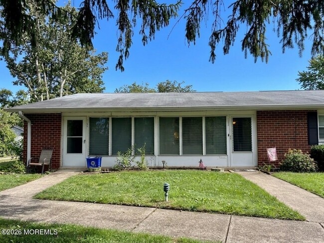 1192B Clydebank Ct