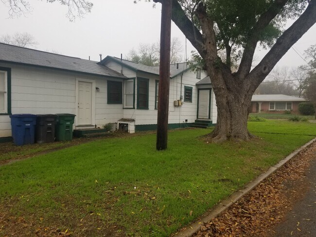 Photo - 2302 Edison Dr