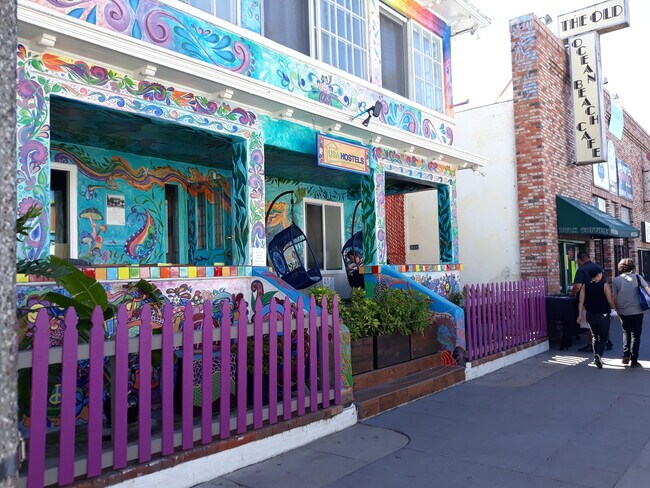 Photo - 5040 Santa Monica Ave Unit 4