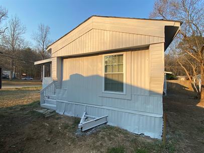 Photo - 114 Skyland Dr E
