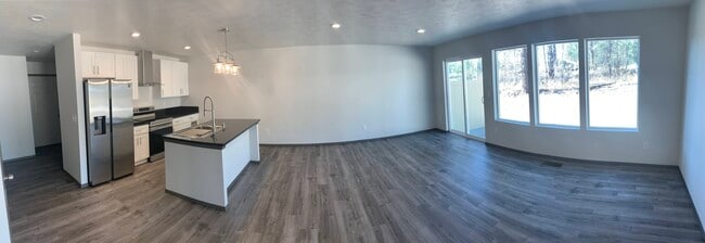 Photo - 2232 E Winger Rd