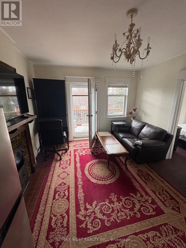 Photo - 87 Medland Crescent