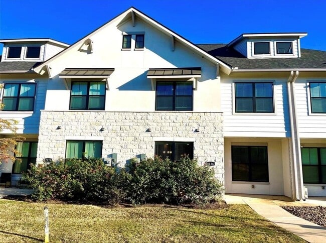 Photo - 2126 Crescent Pointe Pkwy