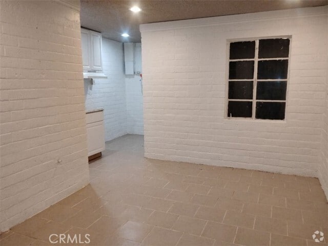 Building Photo - 12041 Sierra Way Rental