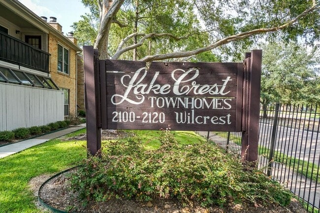 Building Photo - 2110 Wilcrest Dr Unit 238 Rental