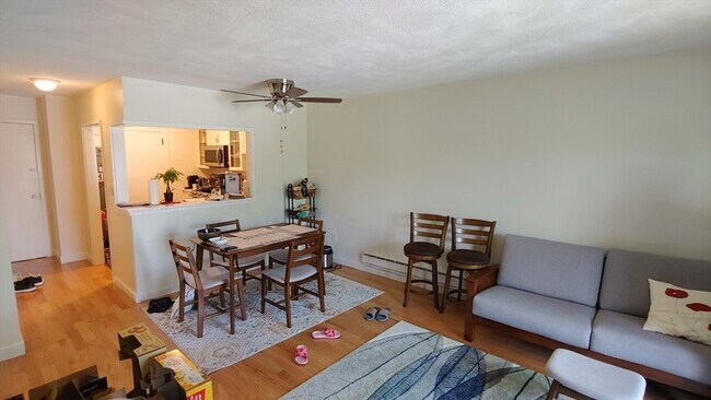 Photo - 18 Pond St Apartment Unit 19