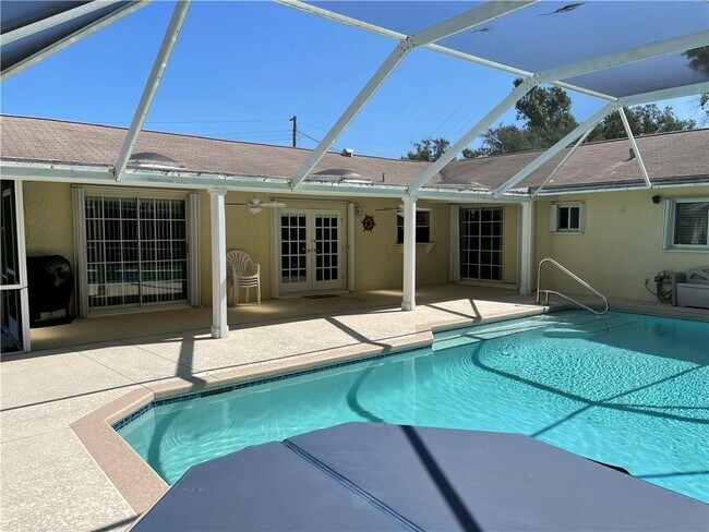 Photo - 2235 10th Ln