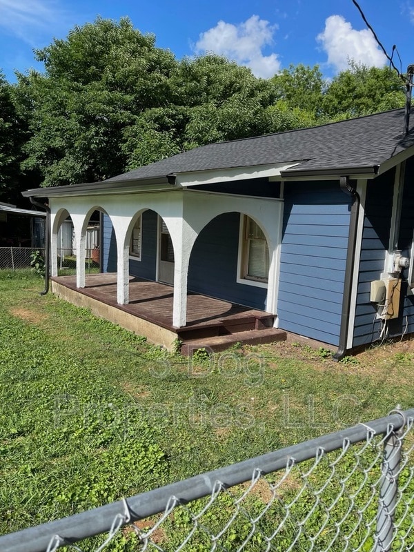 Photo - 4038 Denham Rd