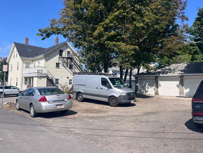 Photo - 176 Chestnut St