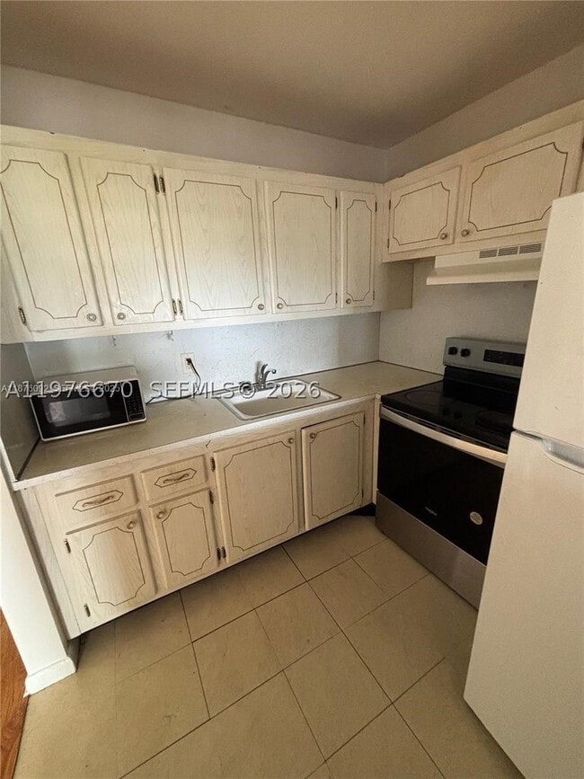 Photo - 36 Windsor B Unit B