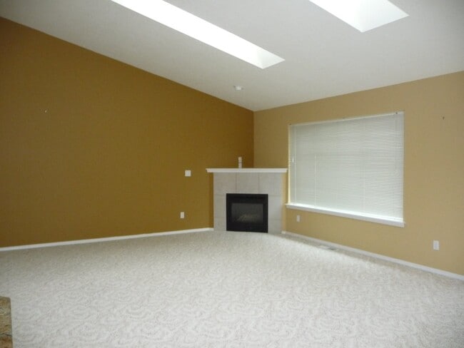 Photo - Spacious, West Salem Home
