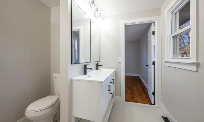 Photo - 31 Cheryl Dr