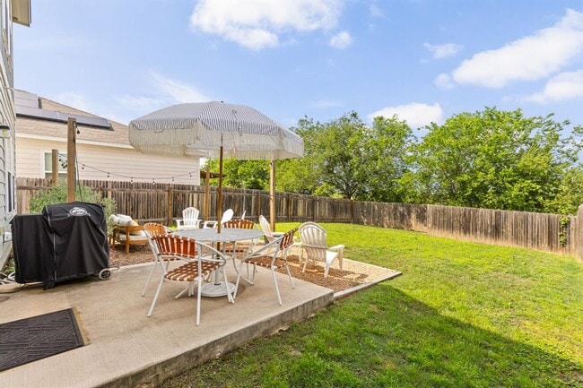 Photo - 6702 Routenburn St