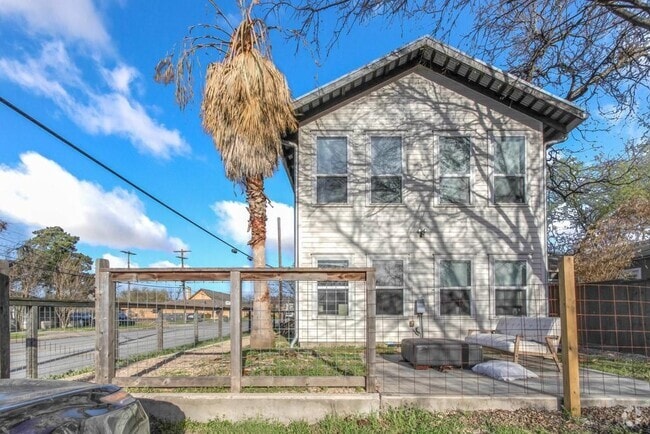 Building Photo - 4501 Depew Ave Rental