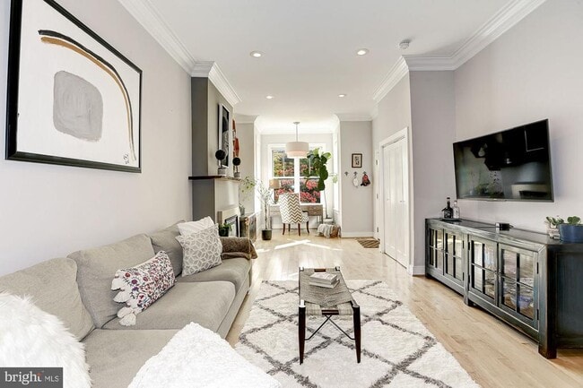 Building Photo - 509 P St NW Unit 1