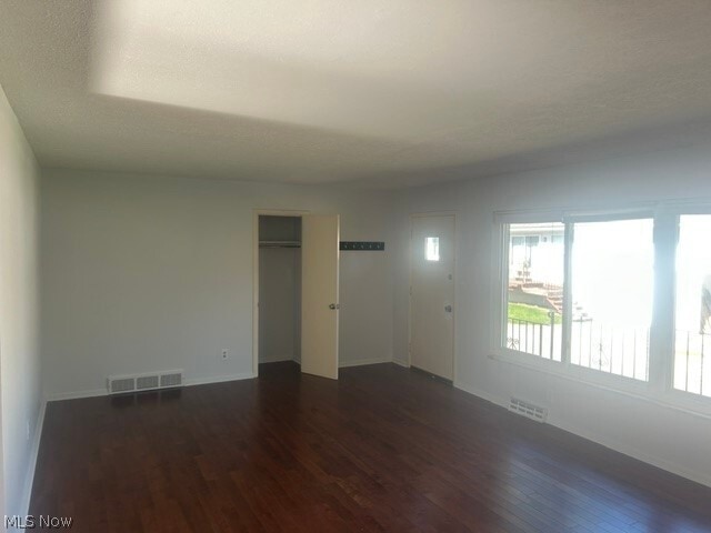 Photo - 2888 Morewood Rd