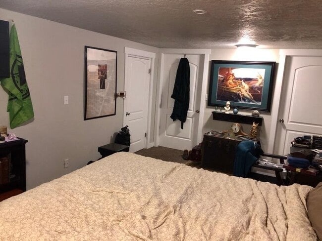 Photo - 1422 S 720 E