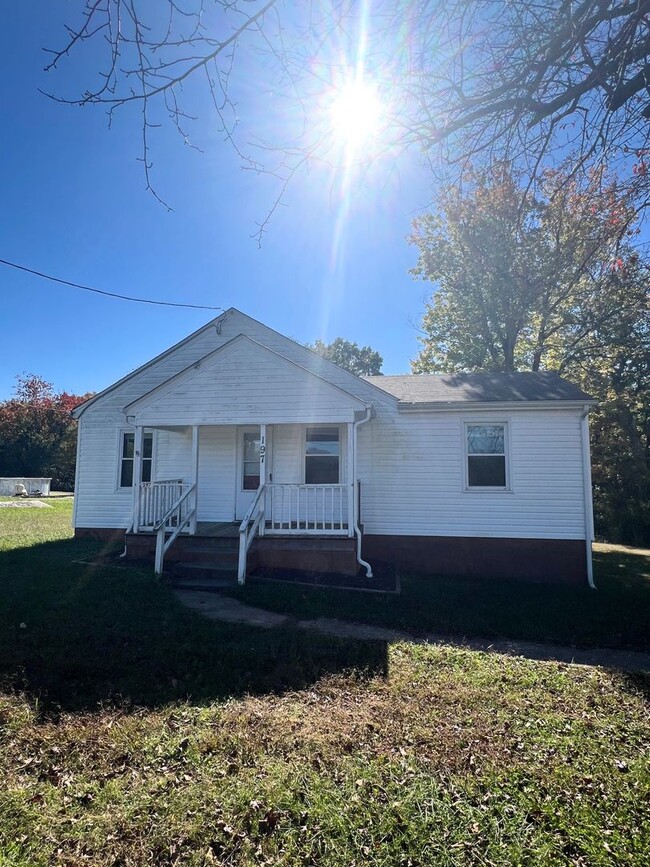 2 Bedroom Home in Amherst County - 2 Bedroom Home in Amherst County